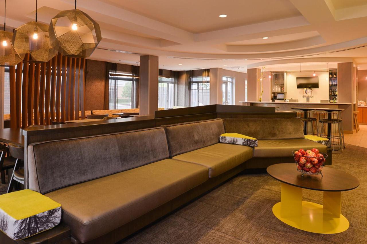 Springhill Suites By Marriott Detroit Metro Airport Romulus Bagian luar foto