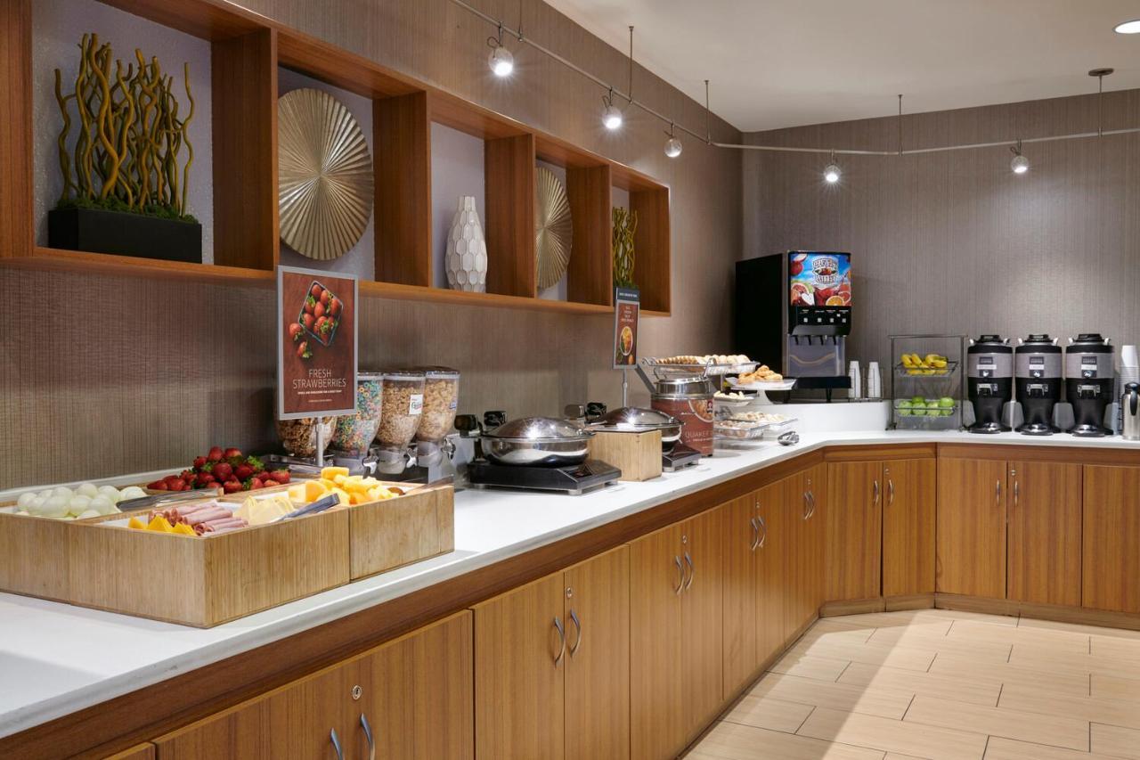Springhill Suites By Marriott Detroit Metro Airport Romulus Bagian luar foto