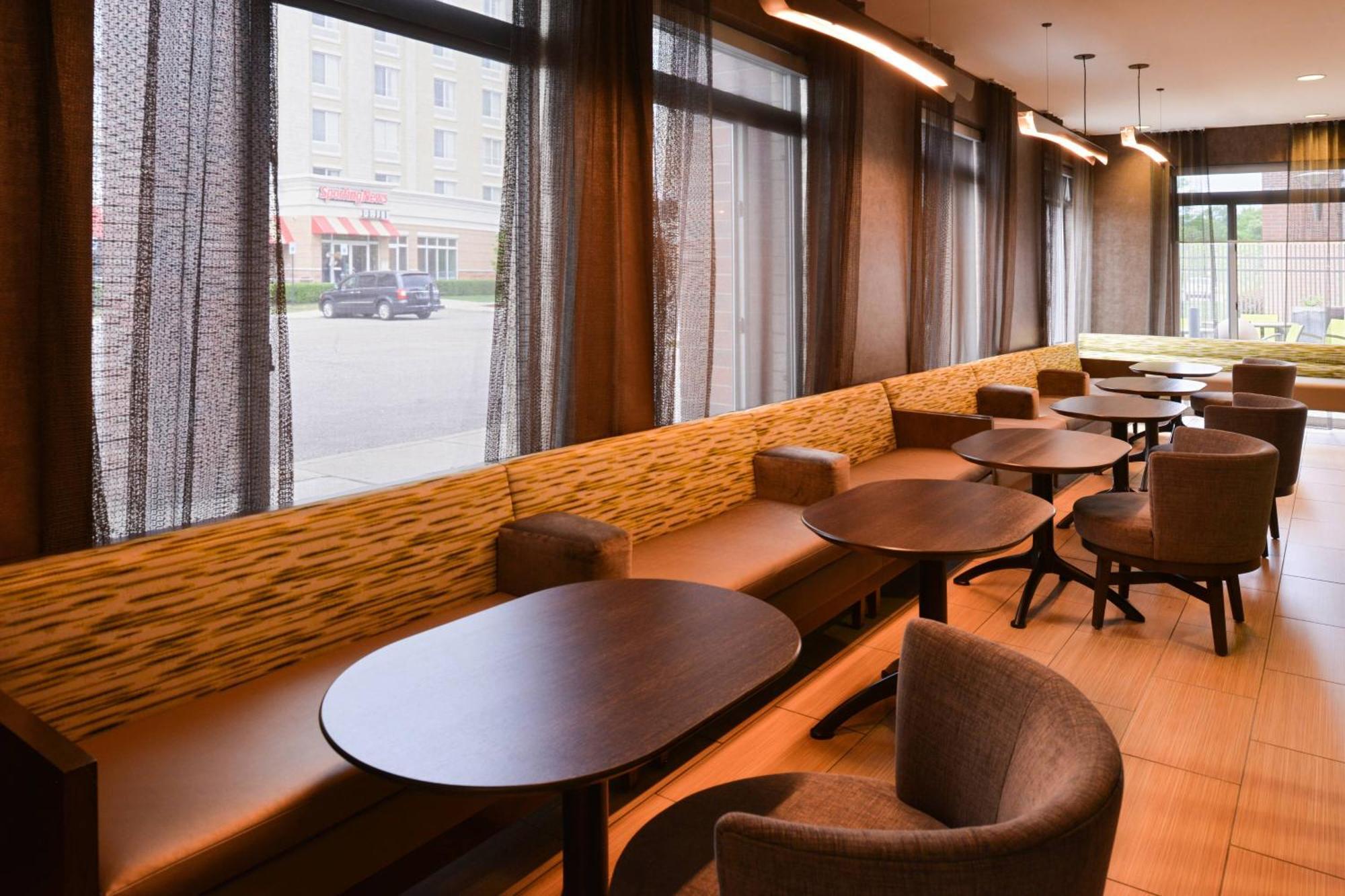 Springhill Suites By Marriott Detroit Metro Airport Romulus Bagian luar foto