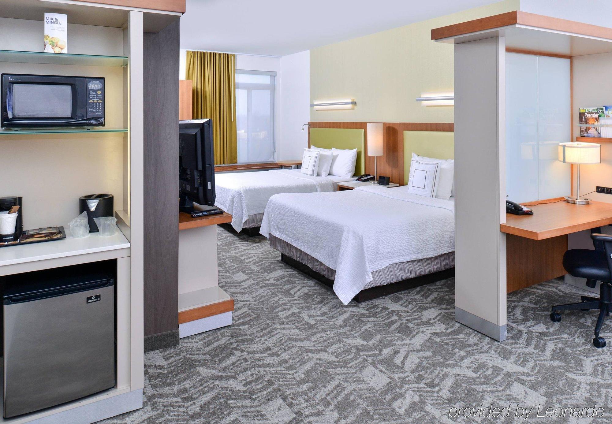 Springhill Suites By Marriott Detroit Metro Airport Romulus Bagian luar foto